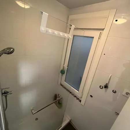Centrico A Metros De La Playa Apartment A Coruna